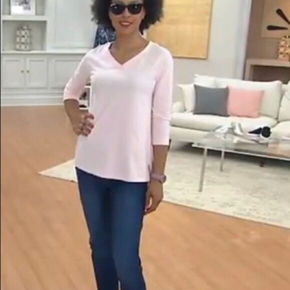 Isaac Mizrahi TRUE DENIM Slub Knit Back Pleat 3/4 Sleeve Top - Picture 1 of 8